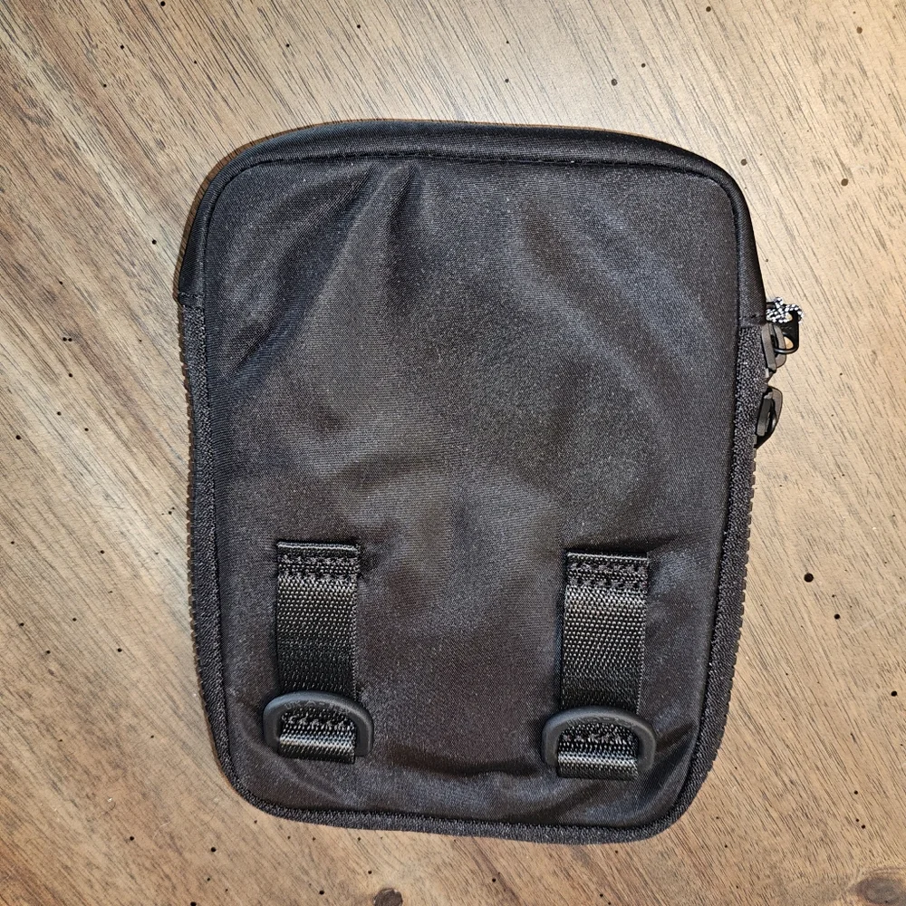 Lululemon Pouch - Picture 2 of 4